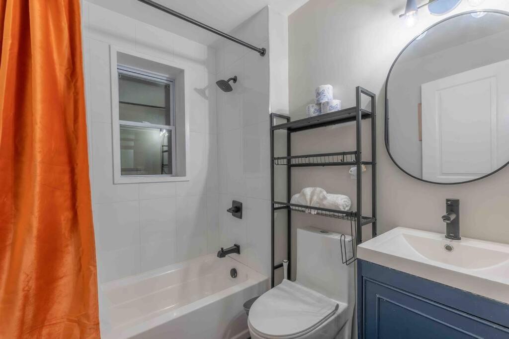 Pumpkin Premise By Airport, 5 Beds, Sleeps 8, Book 7 Days, Get 20 Percent Off Appartement Newark Buitenkant foto